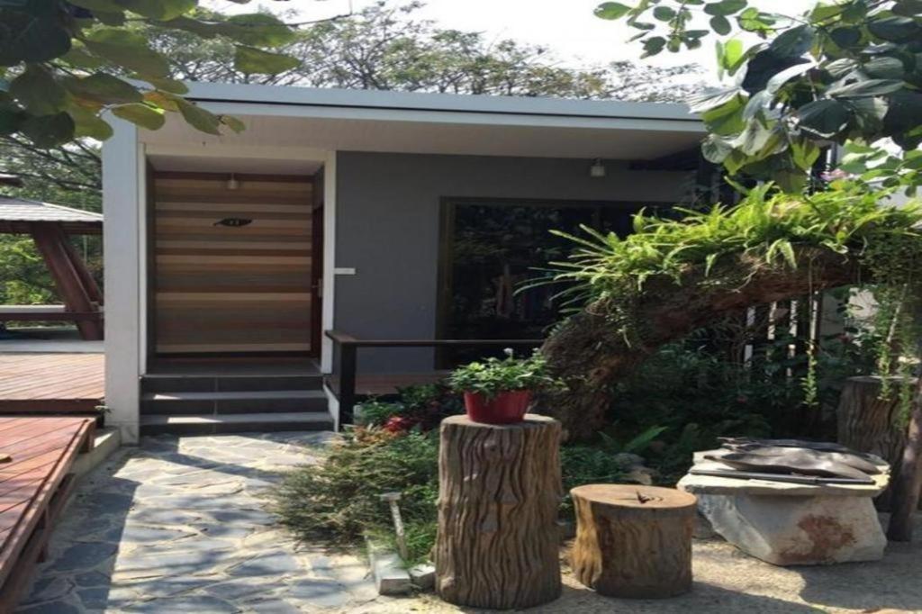 Oyo 271 The Resort Romklao Bangkok Eksteriør billede