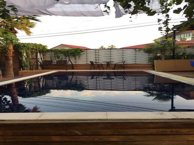 Oyo 271 The Resort Romklao Bangkok Eksteriør billede